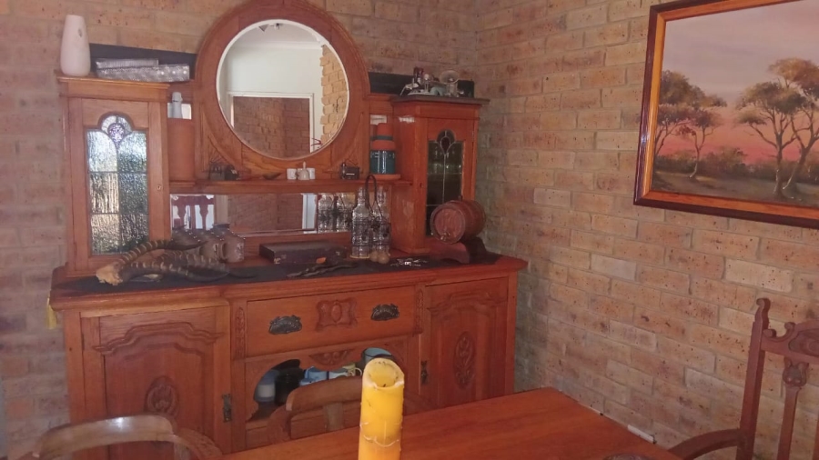 9 Bedroom Property for Sale in Parys Free State